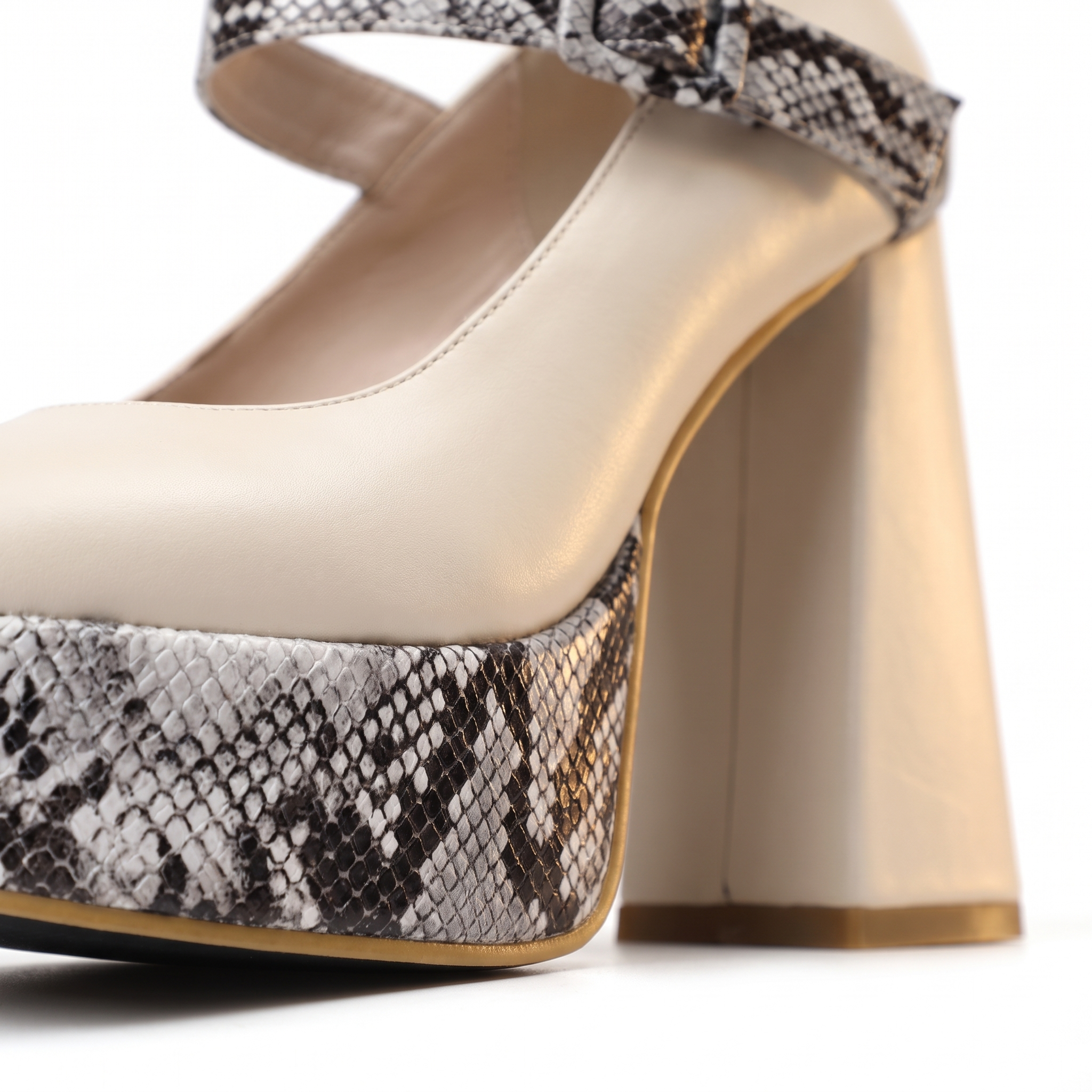 Nadia Python Mary Jane - Cloud White