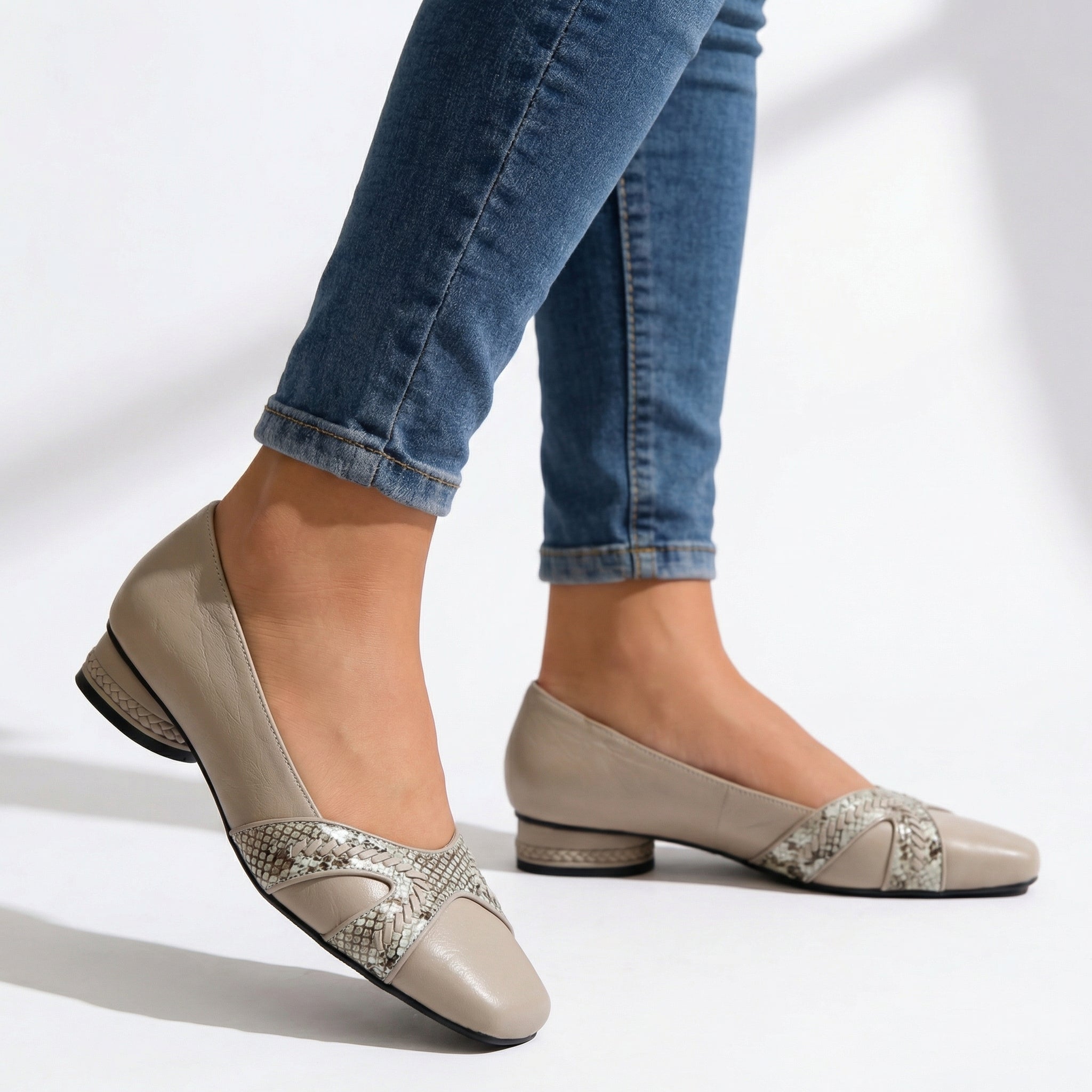 Ashby Crossline Heel