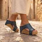 Isla Rivet Wedge