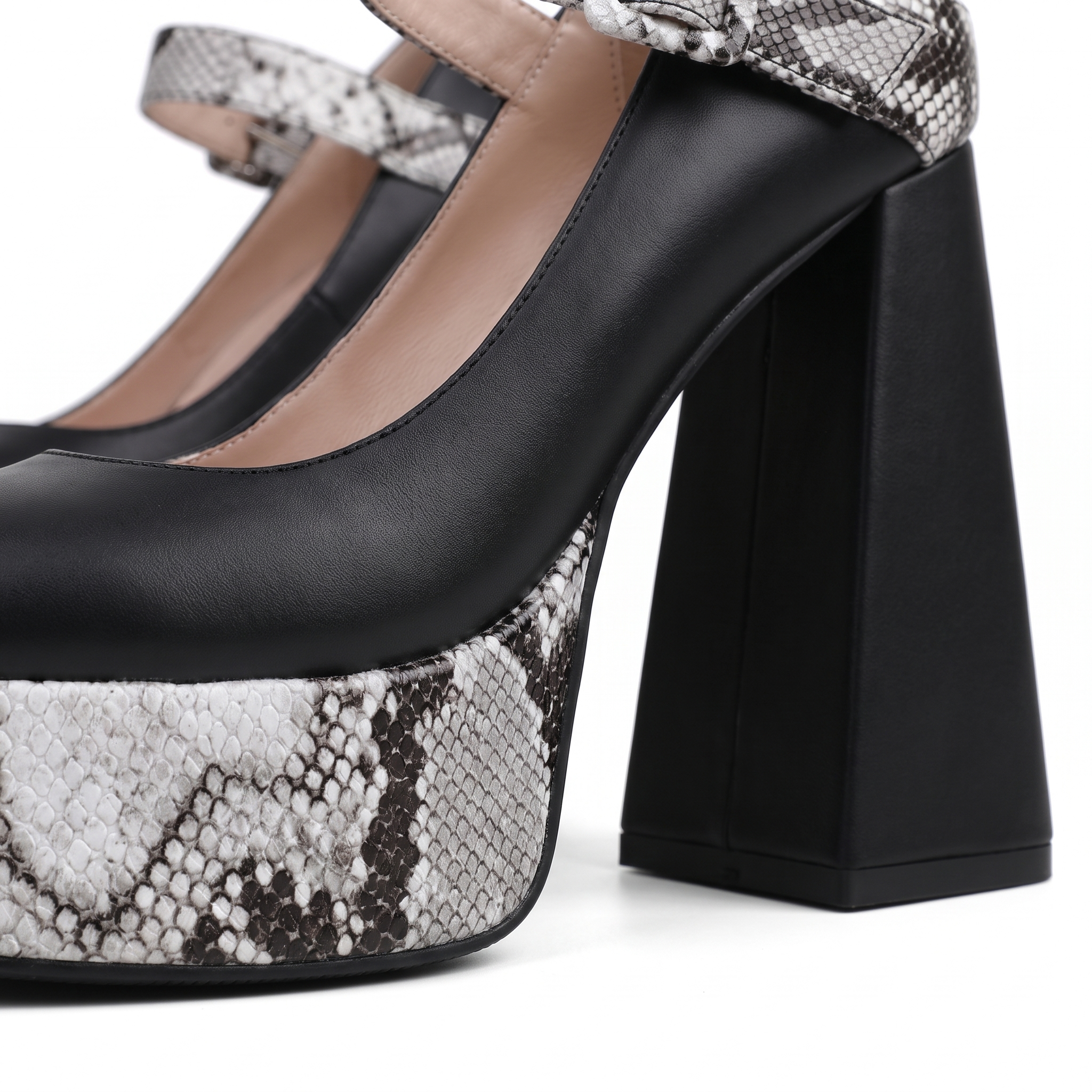 Nadia Python Mary Jane - Midnight Black