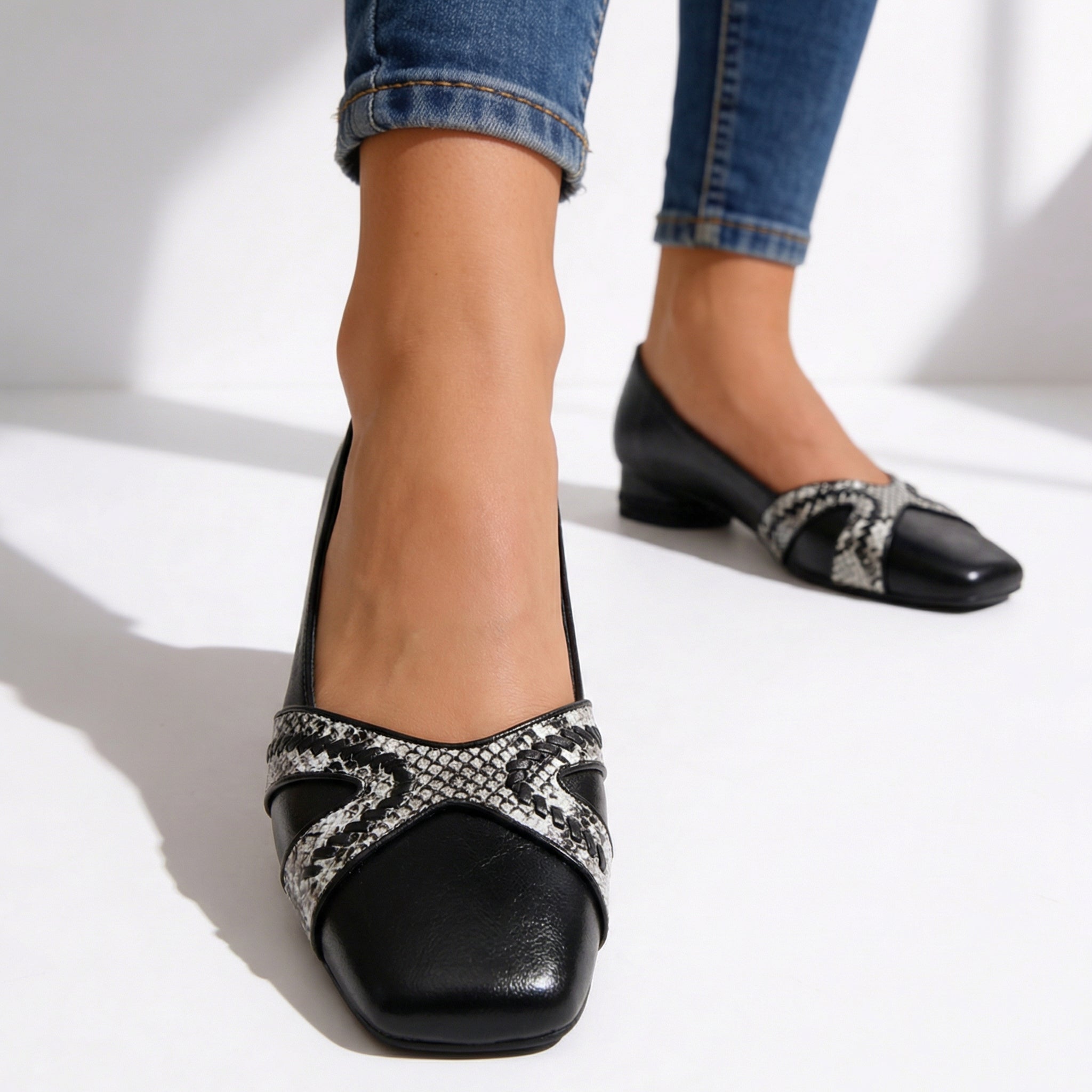 Ashby Crossline Heel