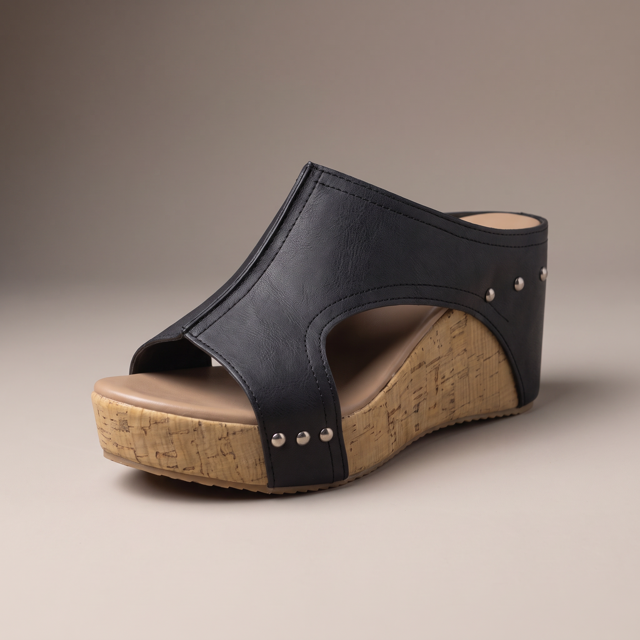 Isla Rivet Wedge